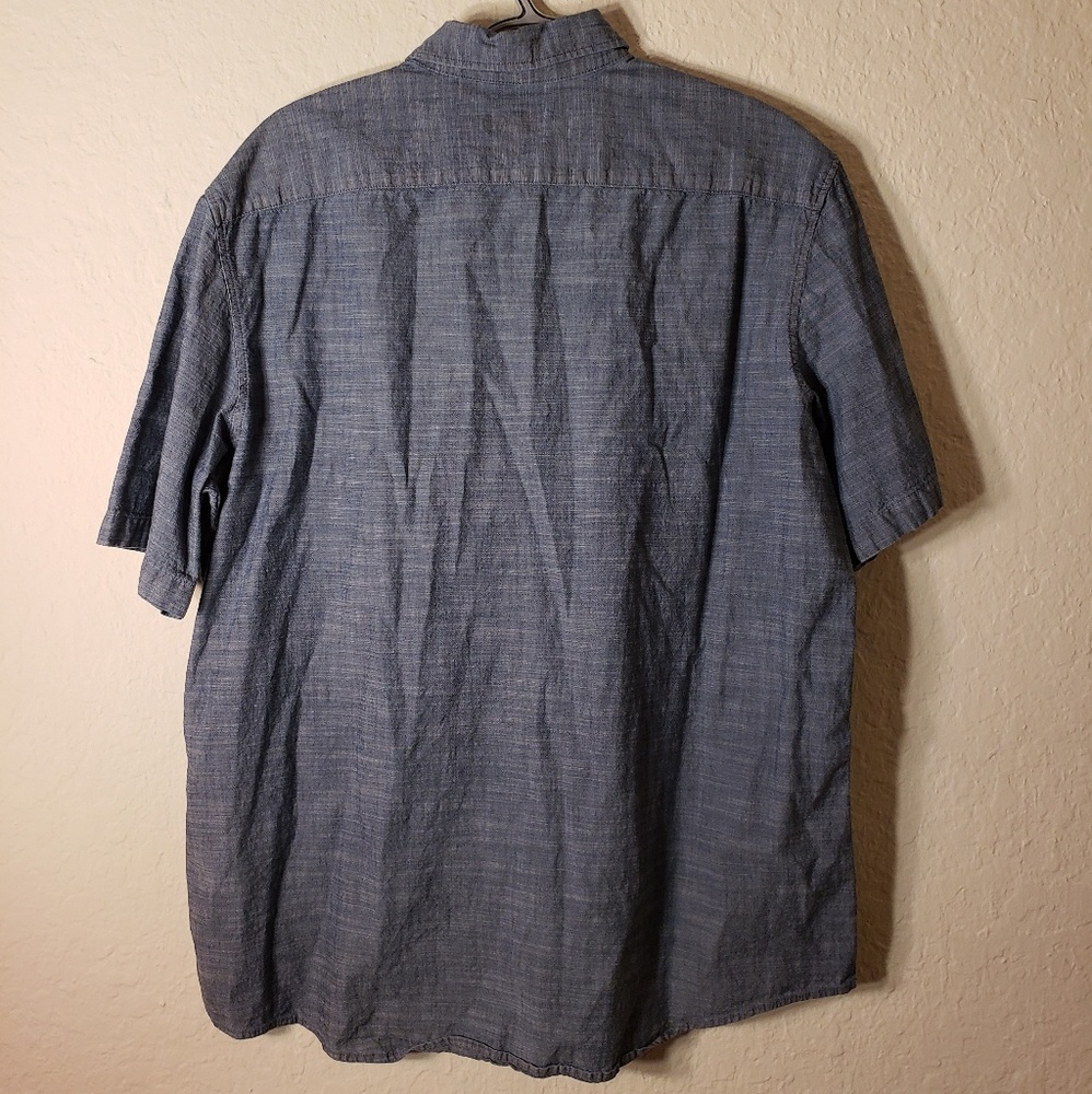 Shirt - Picture 2 of 3